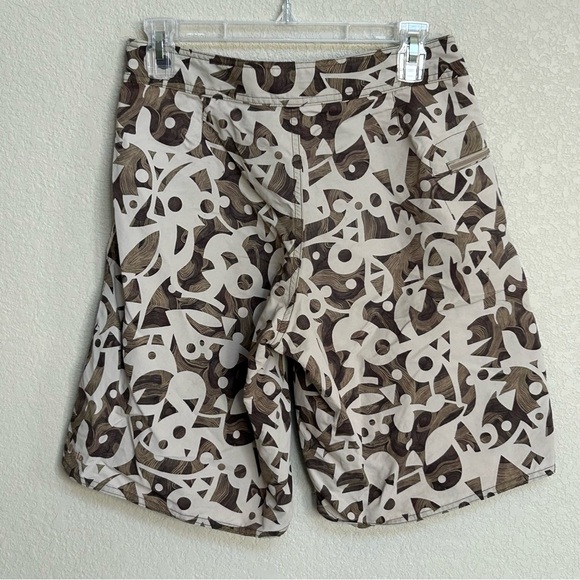 Patagonia Men’s Wavefarer Boardshorts Size 28 Brown White Print Surf Swim Trunks - Picture 2 of 7